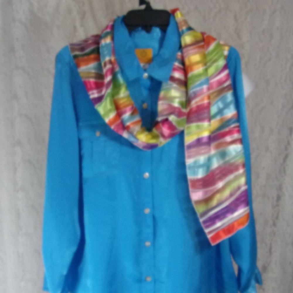 Oblong Silky Rainbow Scarf NWOT  One Size - Picture 3 of 3